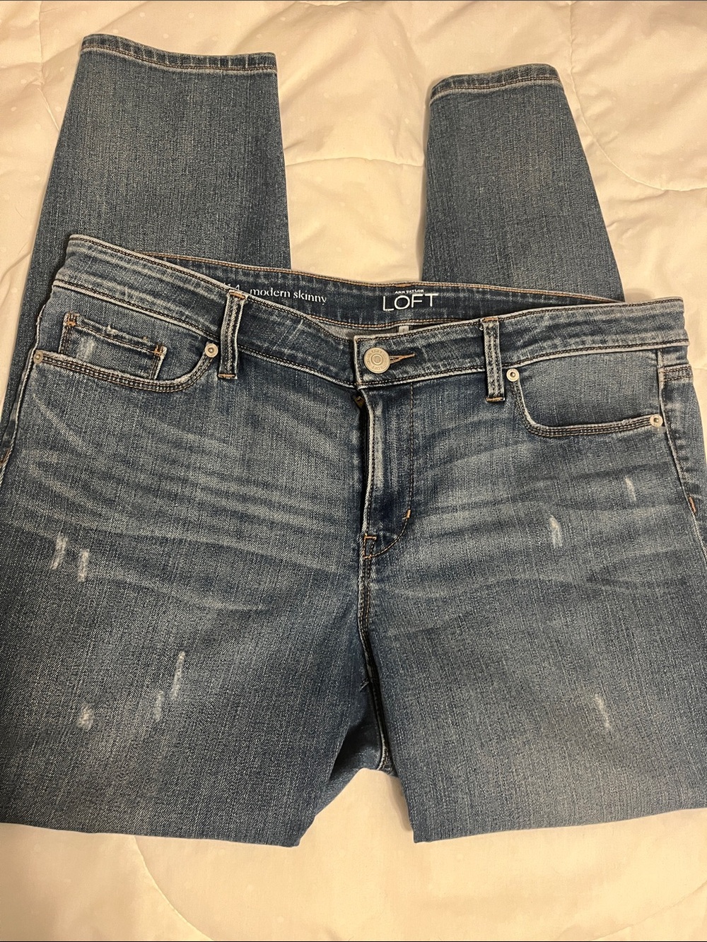 LOFT Modern Skinny Jeans with Light Distressing 32/14